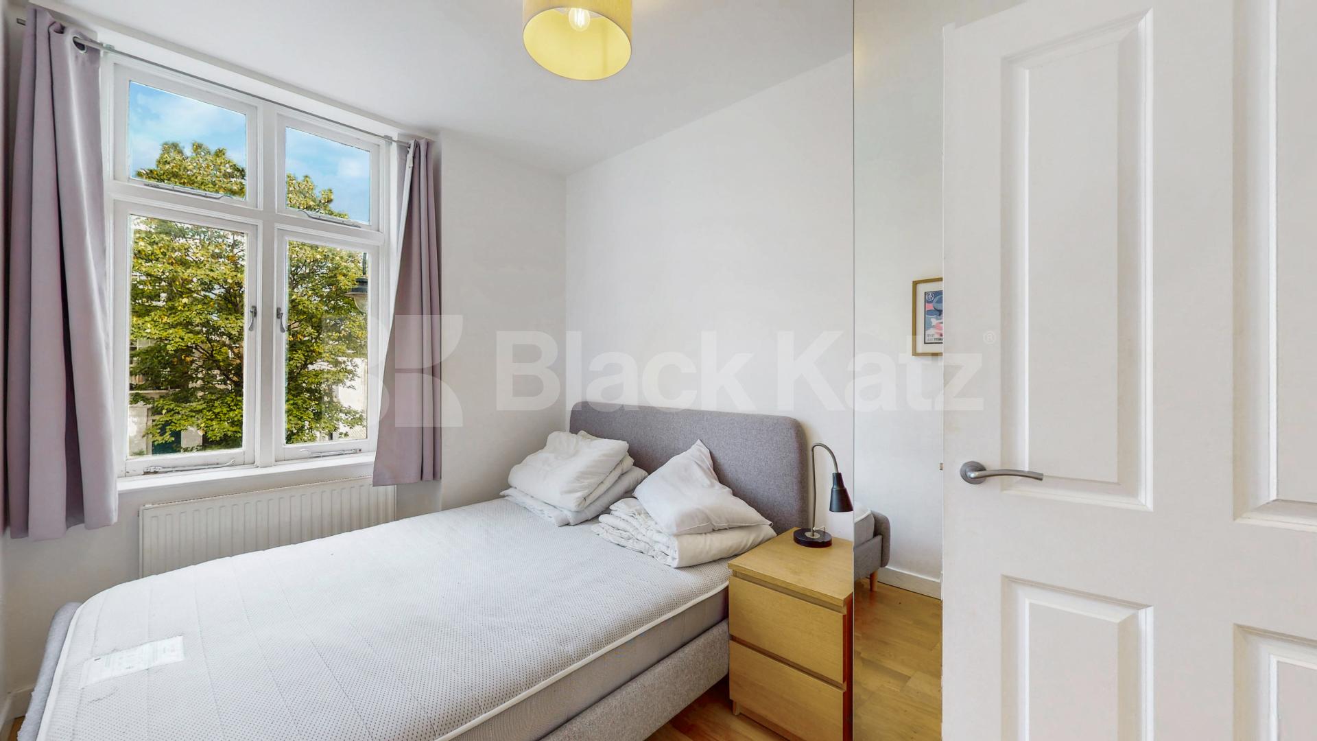 Refurbished Refurbished Two Bedroom Flat in Elegant Period Conversion Rochester Road, Camden